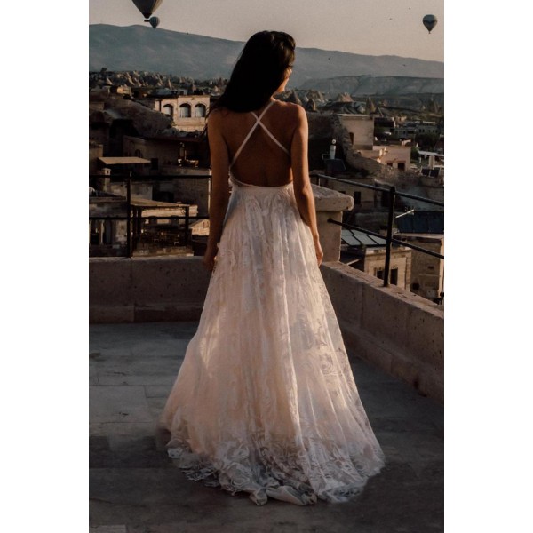 A-line Spaghetti Straps Lace Wedding Dress